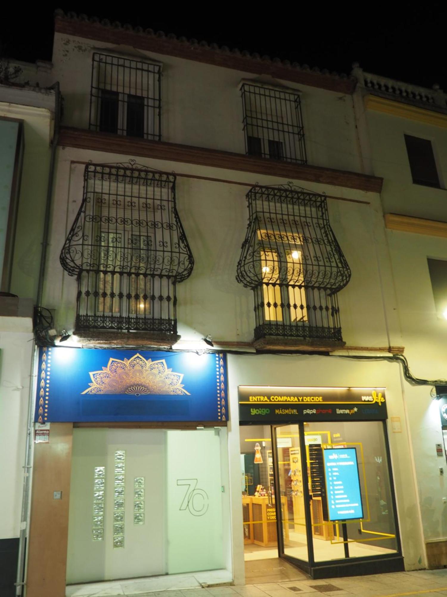 Molucano Ronda Buitenkant foto